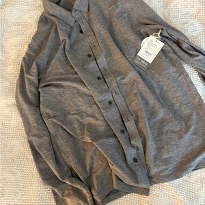 Vuori Heathered Gray Knit Twill Button Down Performance Shirt